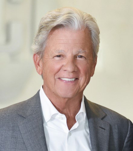 Paul Donahue Headshot.jpg